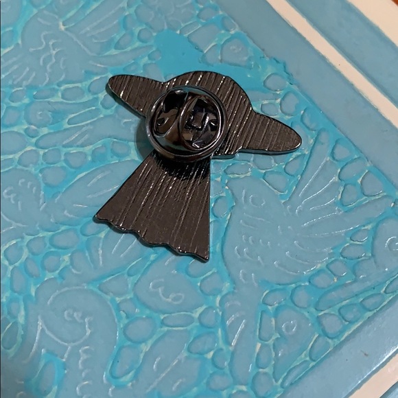 3/$15 Pizza Abduction Pin - Picture 2 of 5